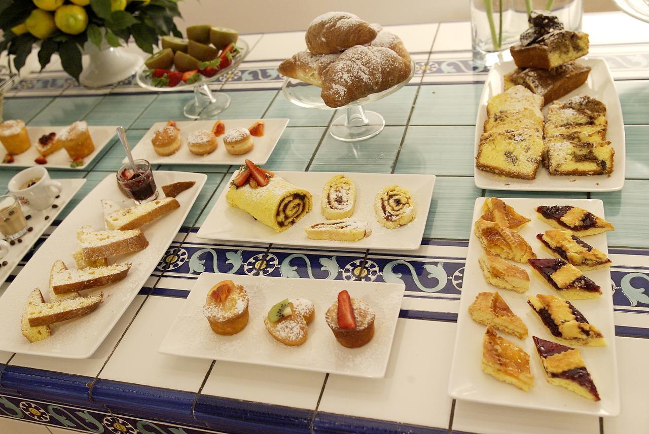 Hotel Luxor 리미니 외부 사진
