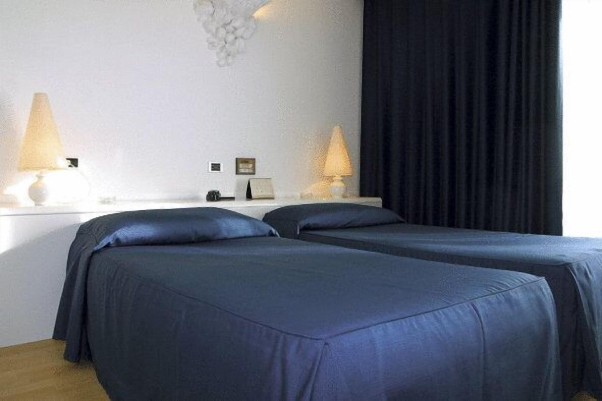 Hotel Luxor 리미니 외부 사진