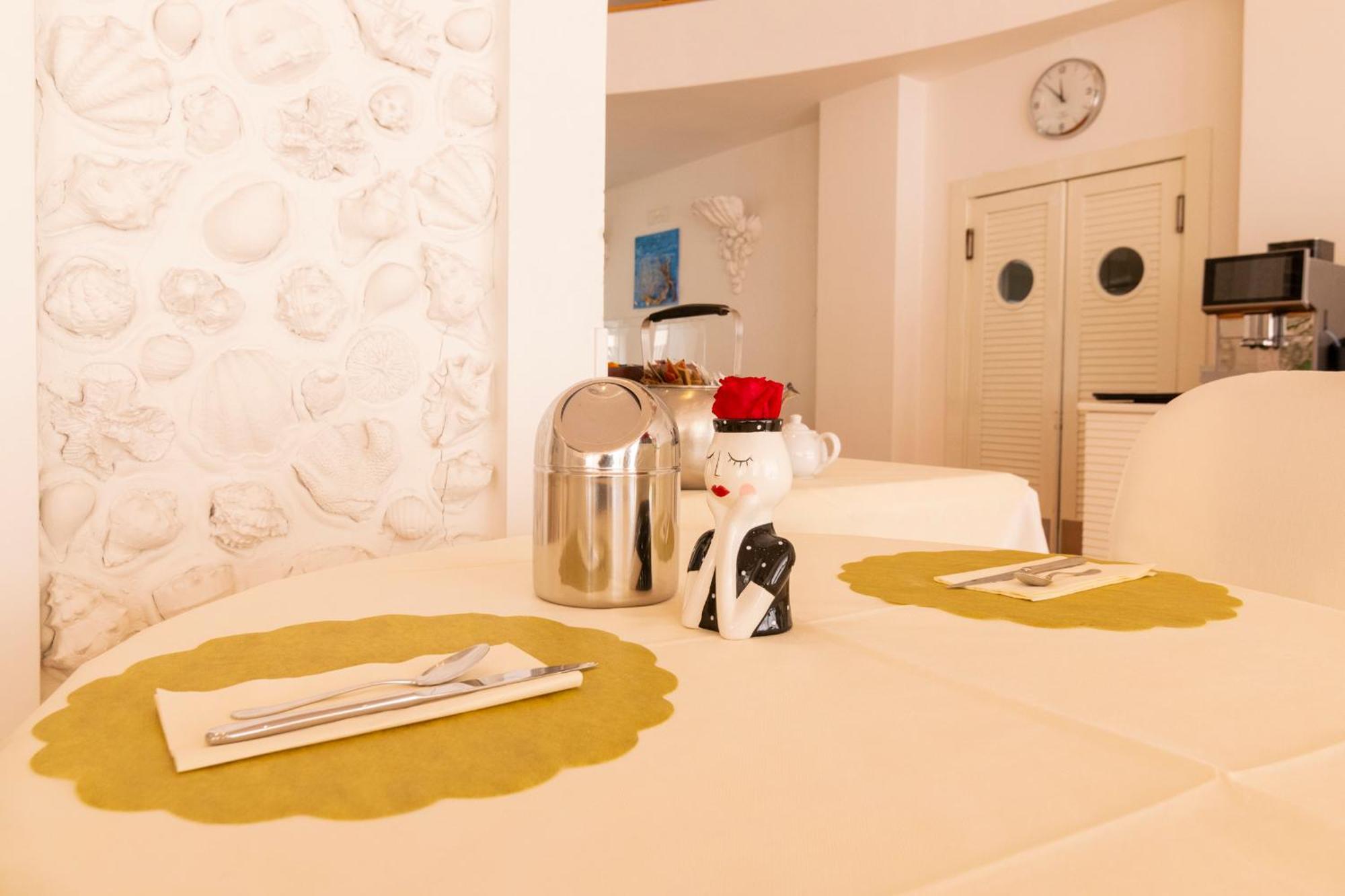 Hotel Luxor 리미니 외부 사진
